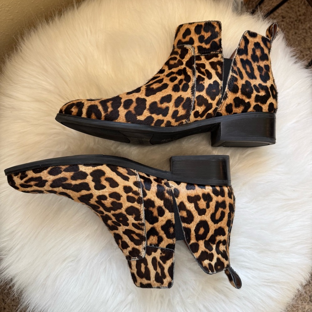 Franco Sarto ladies Size 8 leather Leopard print booties